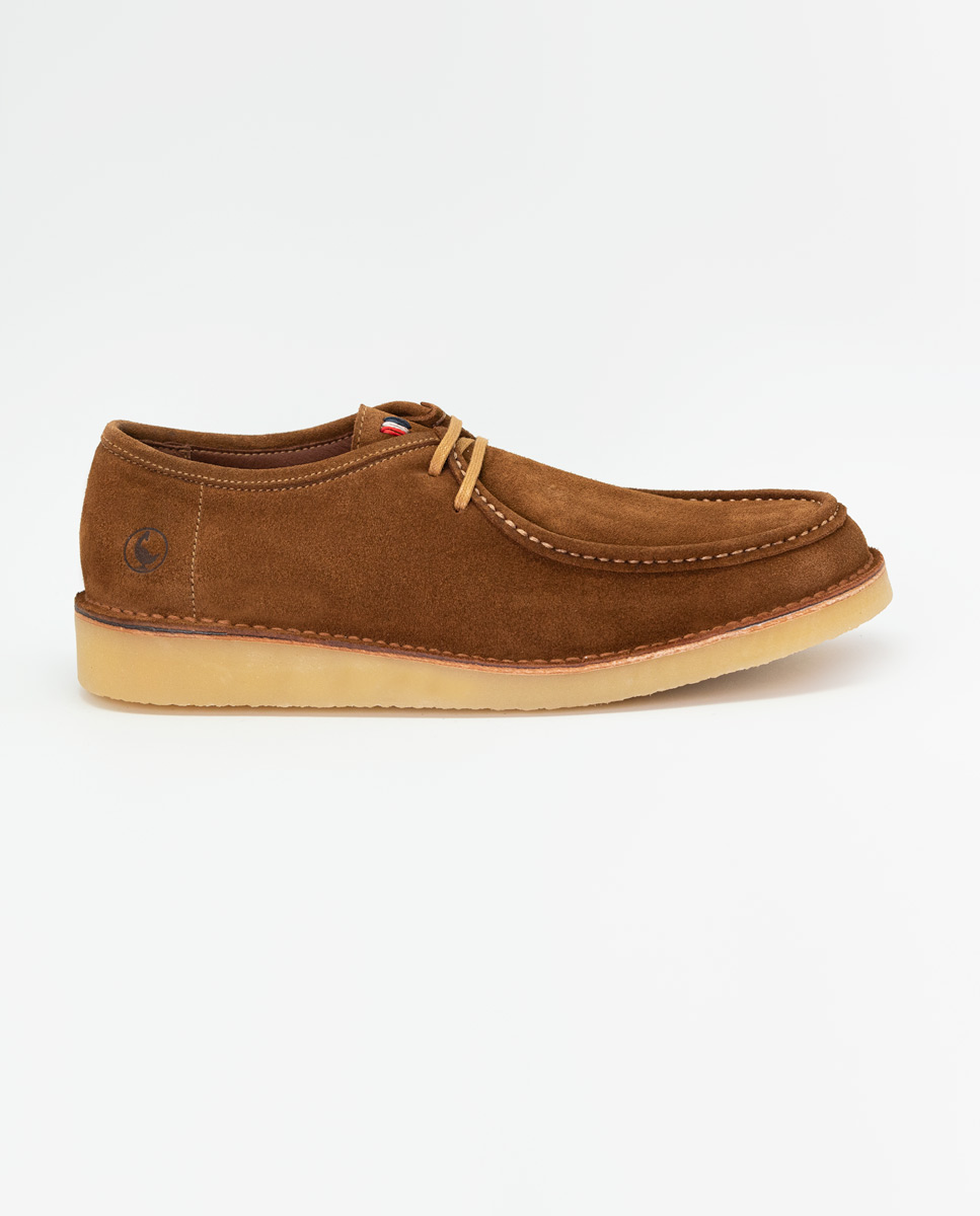 Camel Lace-Up Shows with Smooth Sole