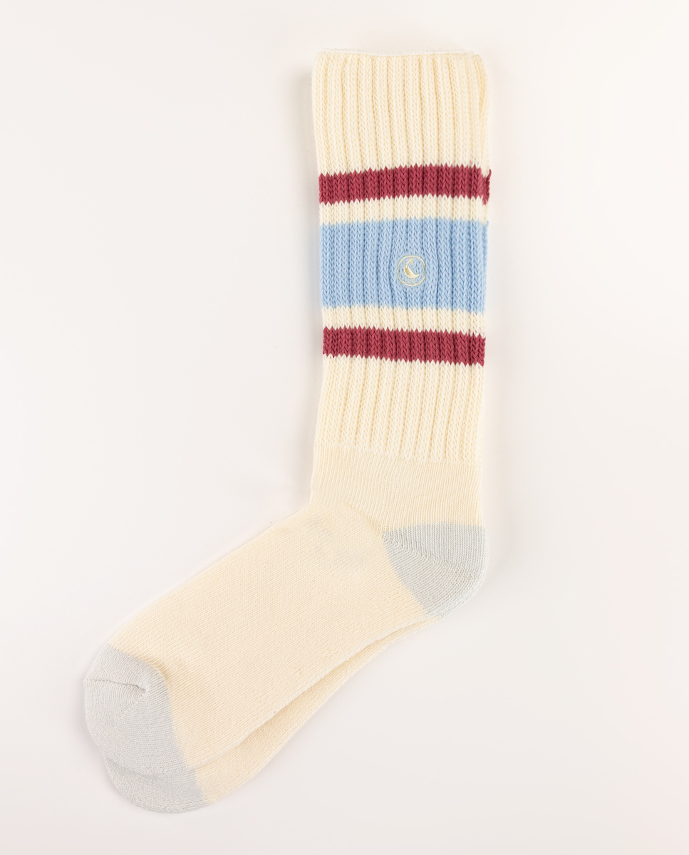 Meia esportiva listrada azul vermelha