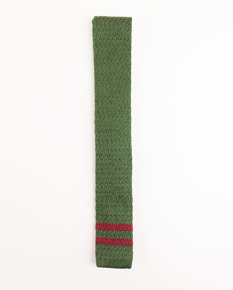 Gravata de bolinhas verdes